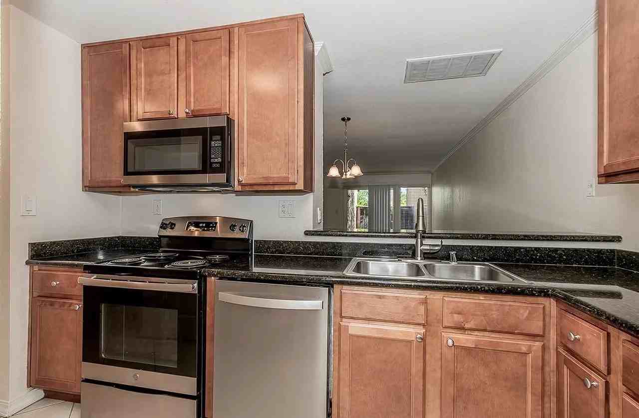 7178 N Fruit Ave #115 - Photo 2 of 11