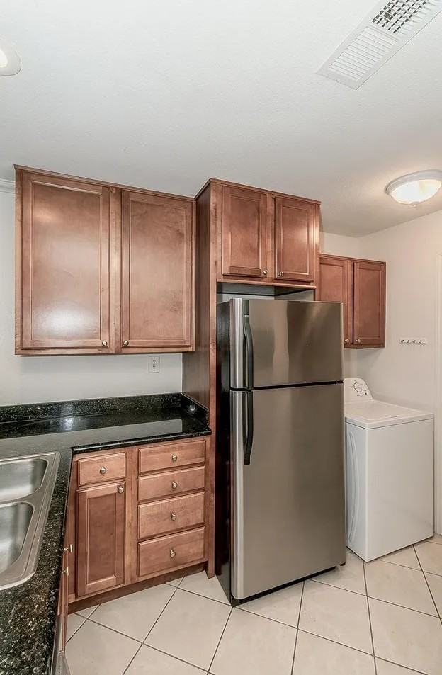 7178 N Fruit Ave #115 - Photo 3 of 11