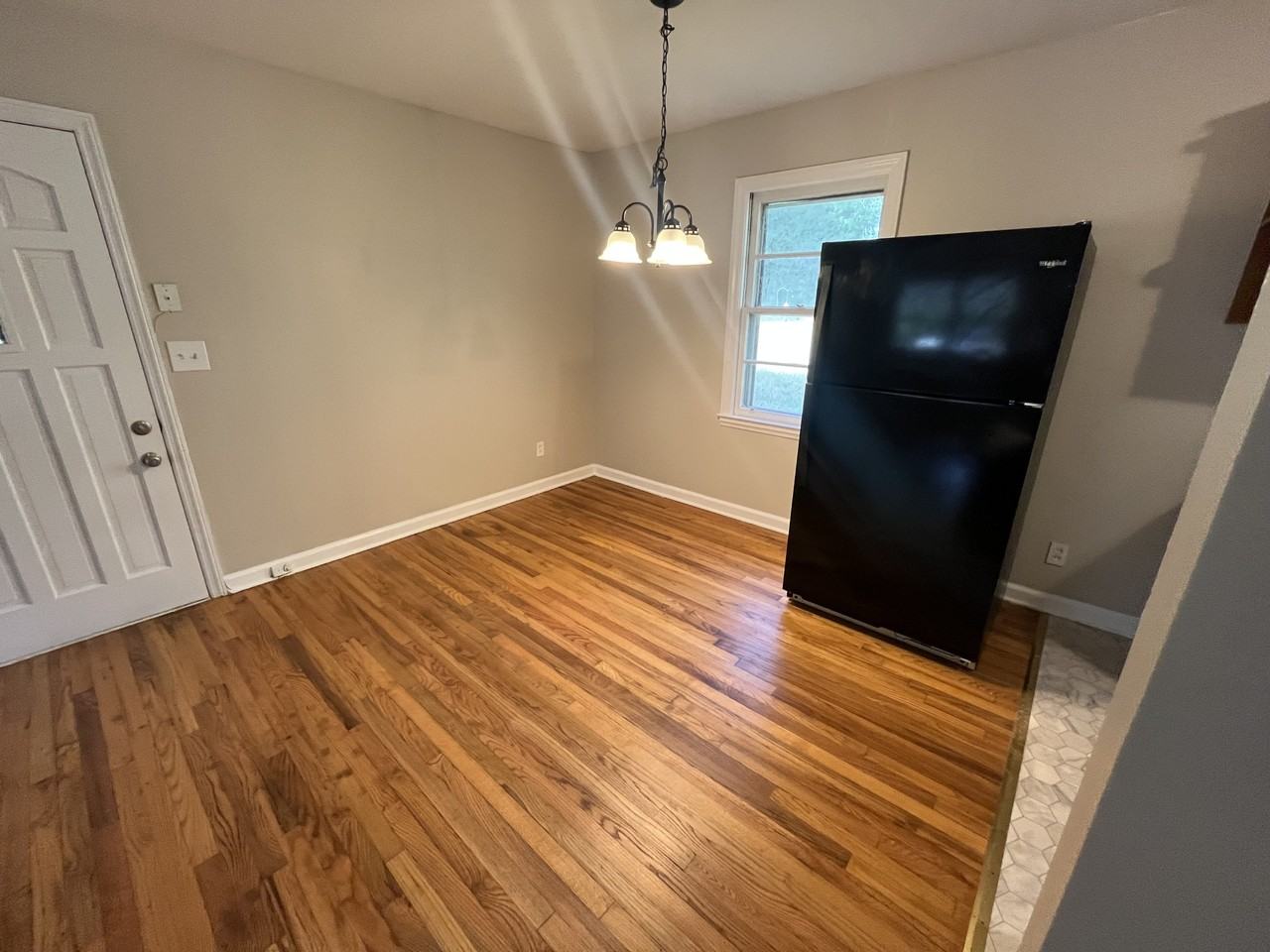 1148 Center St Sw - Photo 5 of 45
