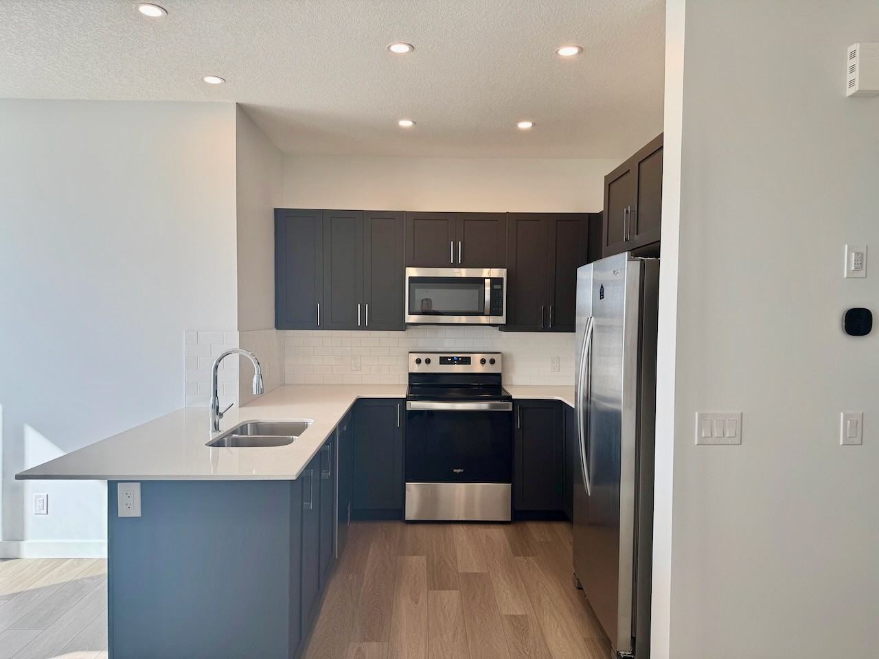 446 Belvedere Blvd Se - Photo 3 of 24