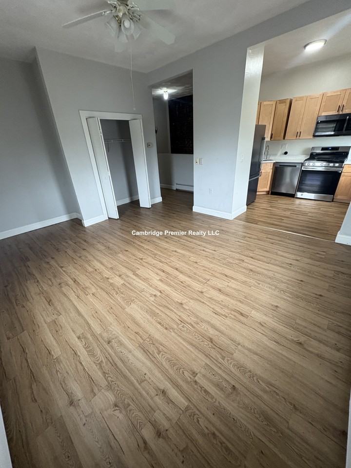 Flint St #2 - Photo 3 of 14