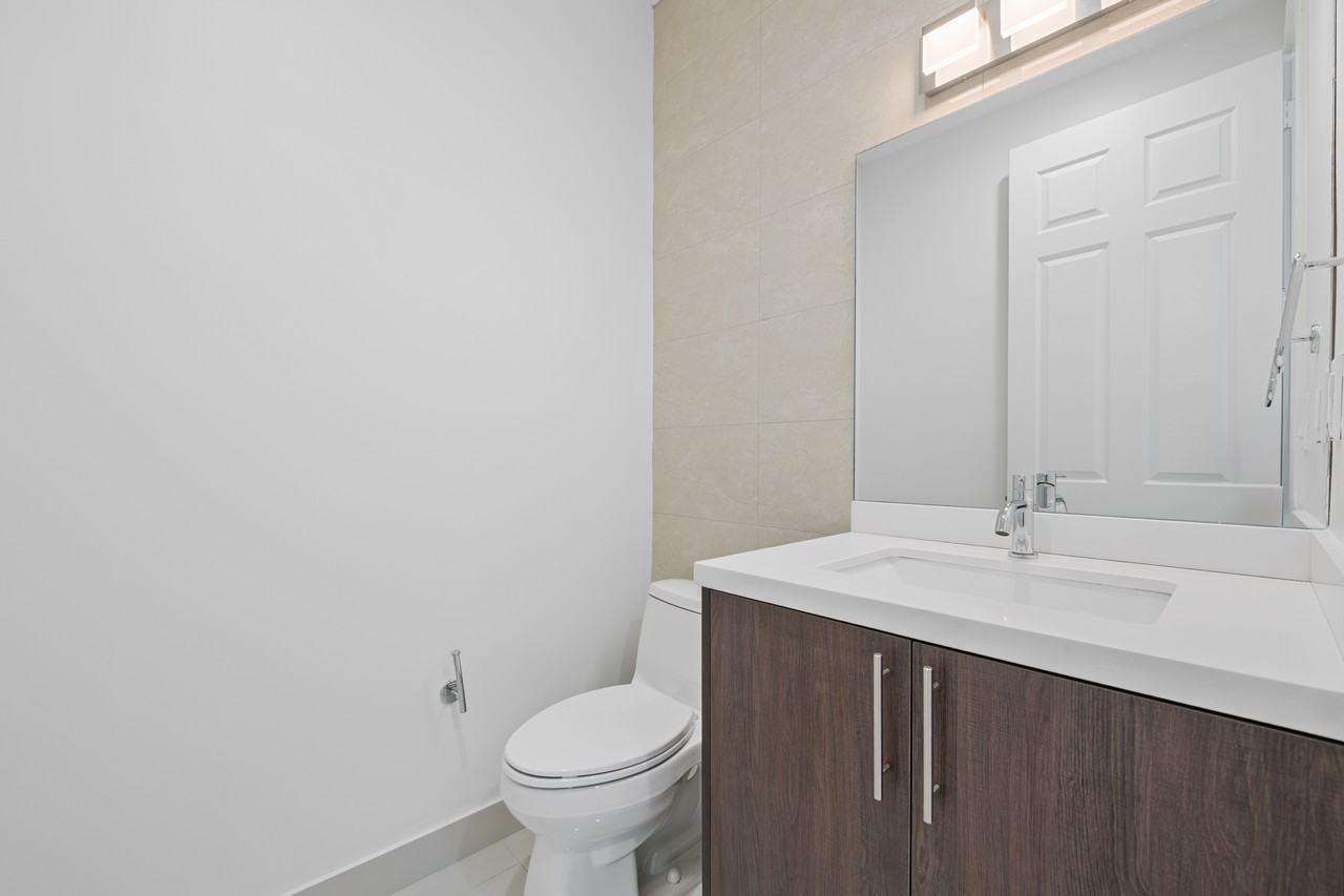 324 Southwest 14th Court #1 - Photo 7 of 28
