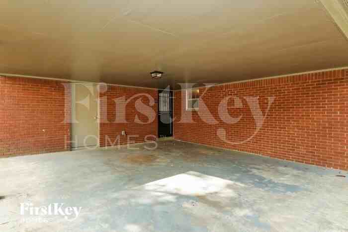 3040 Wade St - Photo 3 of 19