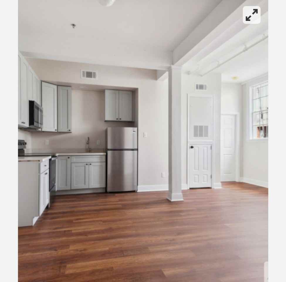 2135 Second Street - Photo 5 of 7