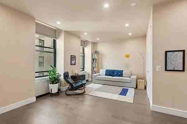 Broad St #9E - Photo 2 of 20