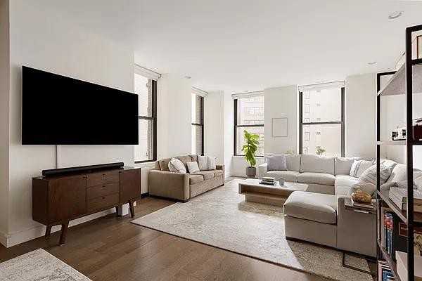 Broad St #6T - Photo 2 of 20