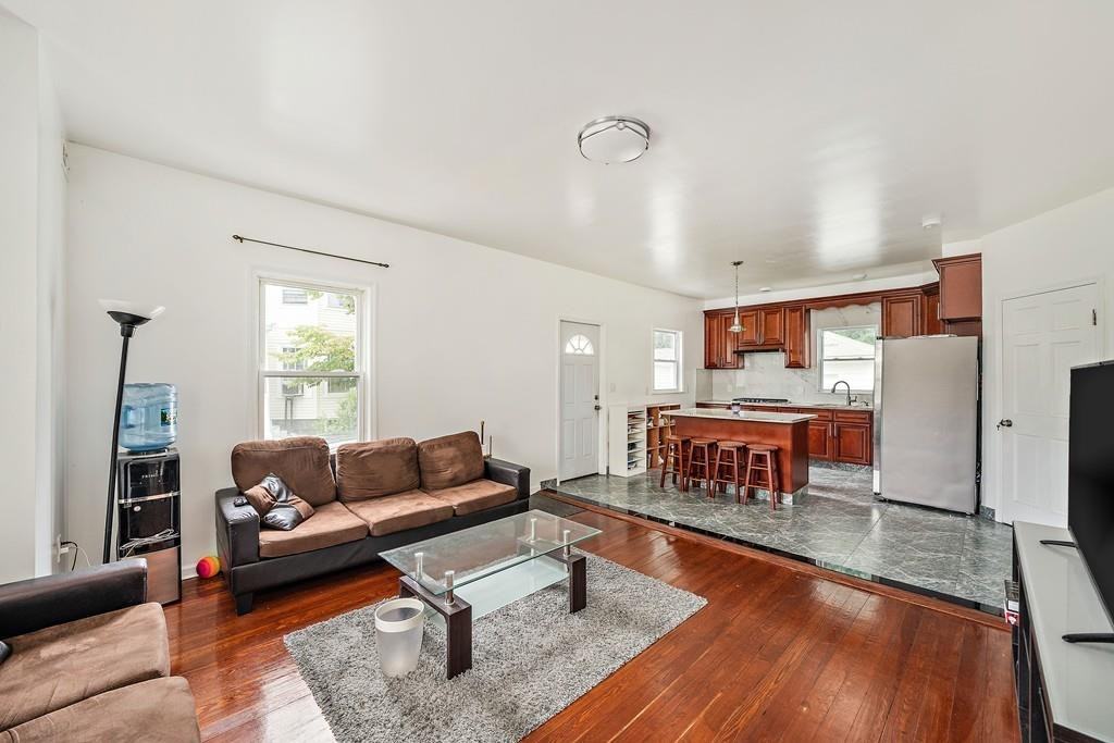 72 Standish Avenue - Photo 5 of 8