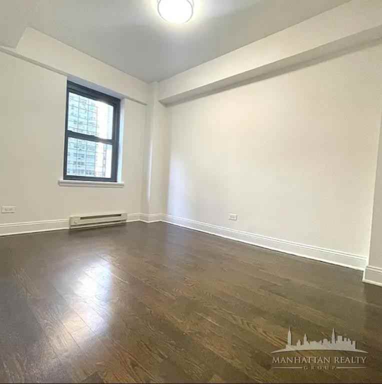 E 57th St #8D - Photo 3 of 8