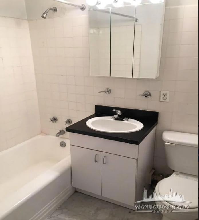 E 57th St #12G - Photo 5 of 5