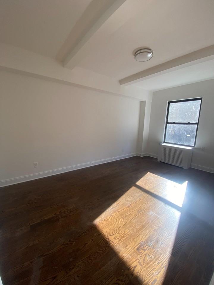 West 68th Street #7E - Photo 2 of 4