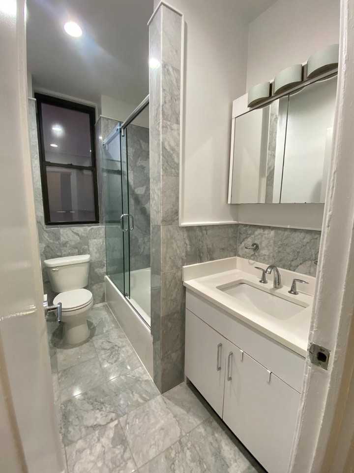 West 58th Street #05C - Photo 7 of 8