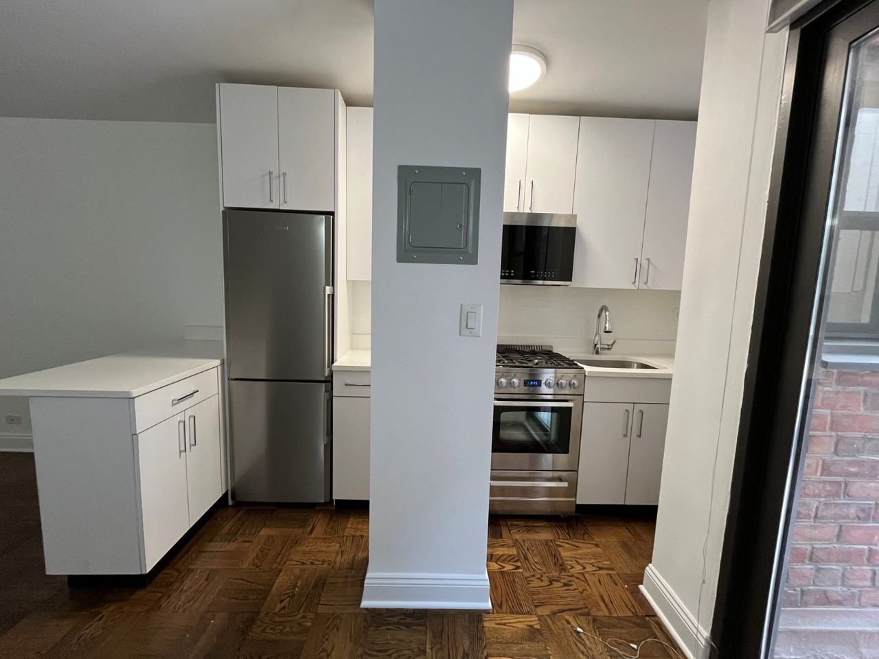 E 35th St #12G - Photo 3 of 7