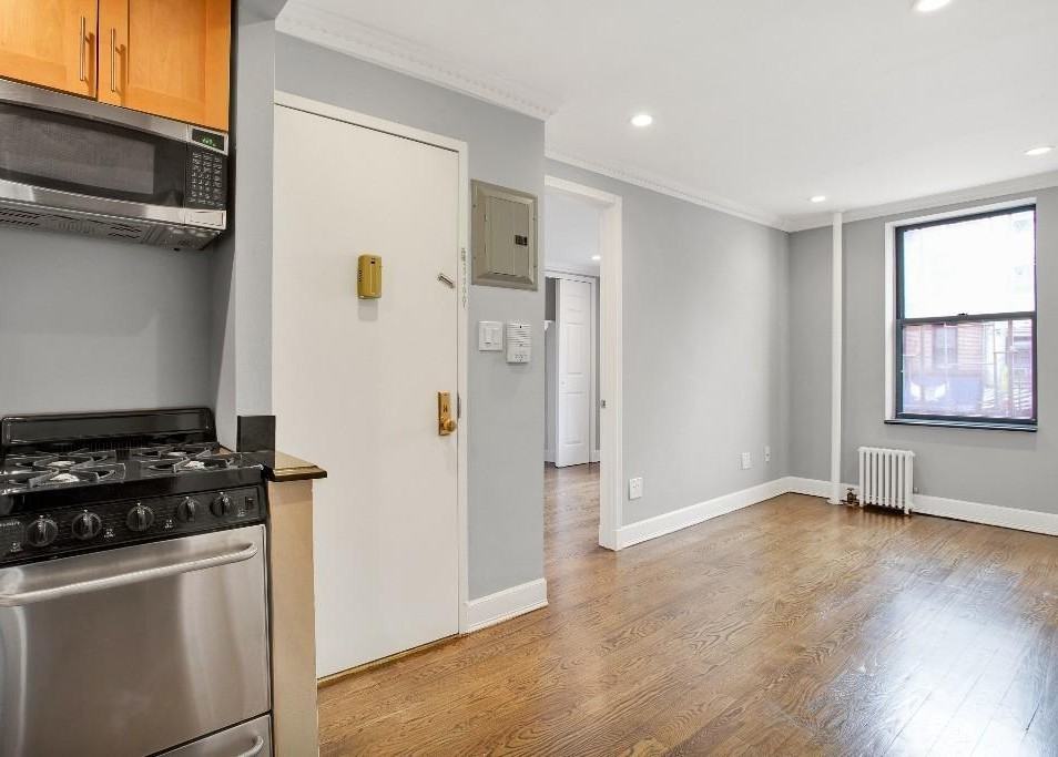 Avenue A #2FW - Photo 5 of 7