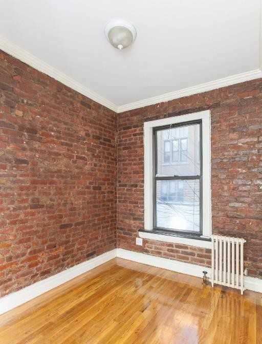 E 13th St #2D - Photo 5 of 7