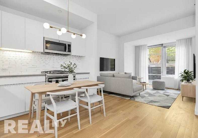 E Houston St #1A - Photo 2 of 4