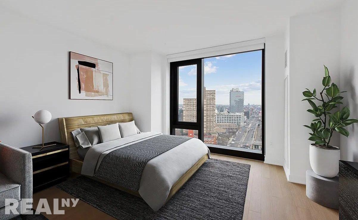 6th Ave #1114 - Photo 2 of 7