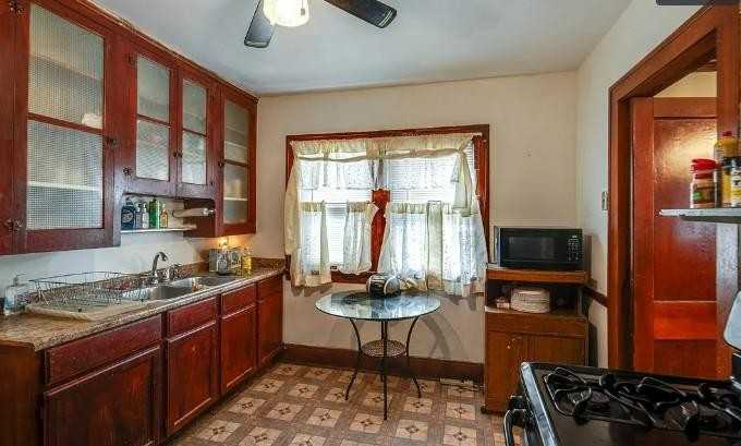 14300 Darwin Ave - Photo 4 of 10