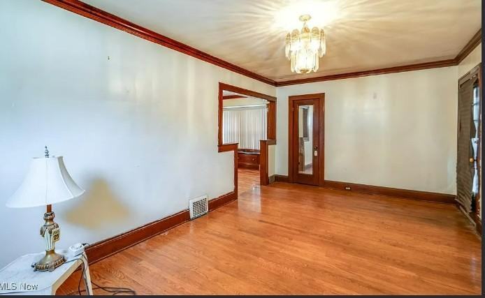 14300 Darwin Ave - Photo 5 of 10