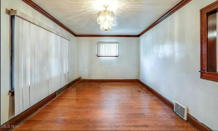 14300 Darwin Ave - Photo 6 of 10