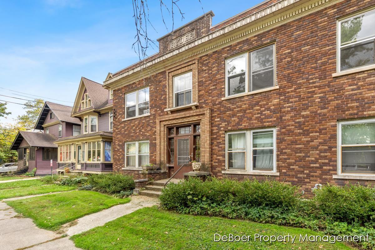 301 West Dutton Street - Photo 3 of 3