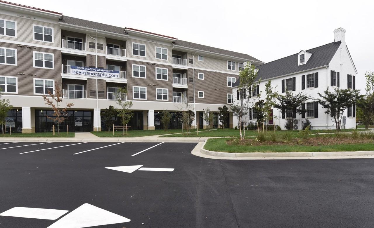 Bay Manor- Residential - Photo 5 of 35