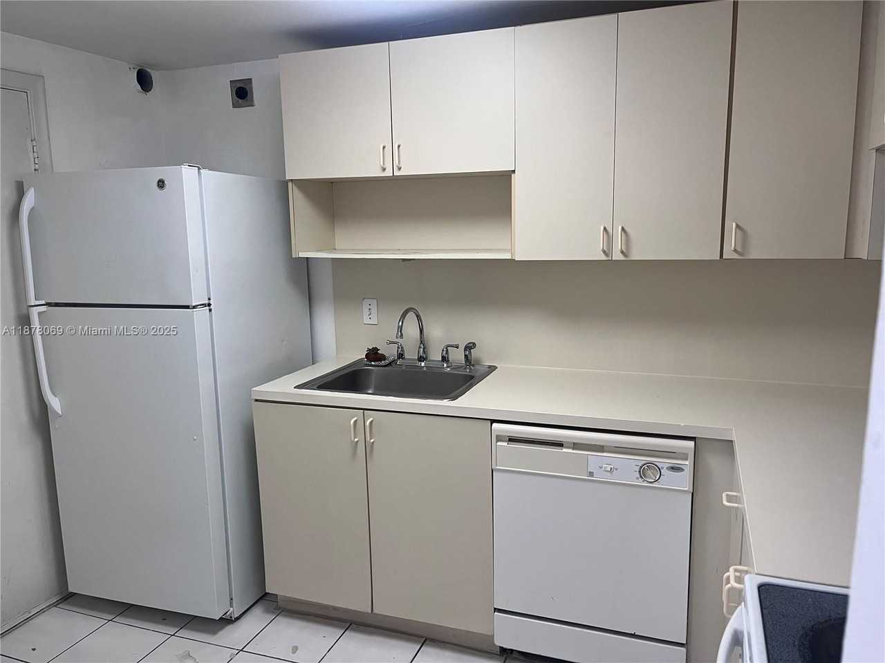 9970 Southwest 88th Street #903-9 - Photo 7 of 20