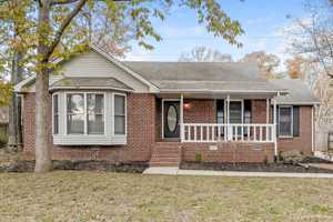 featured image of 116 Hermitage Dr