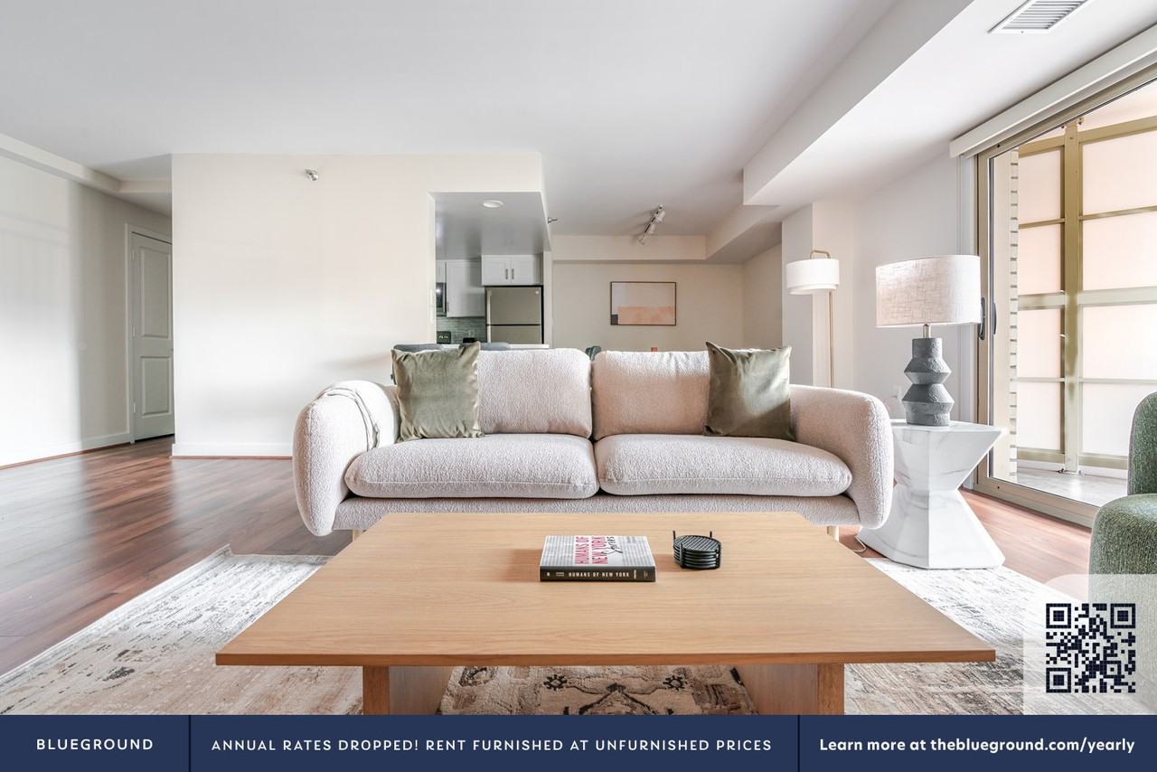 4001 9th Street North - Photo 4 of 47