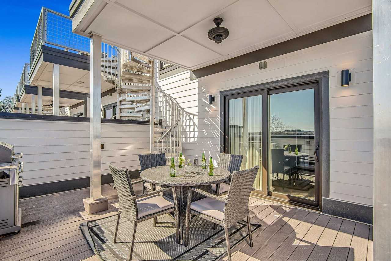 2807 Delaware Ave #1051682P - Photo 5 of 35