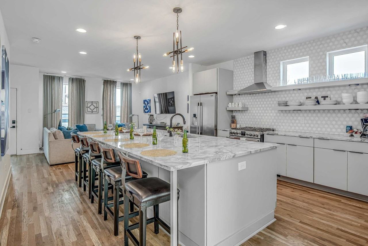 2807 Delaware Ave #1051682P - Photo 6 of 35