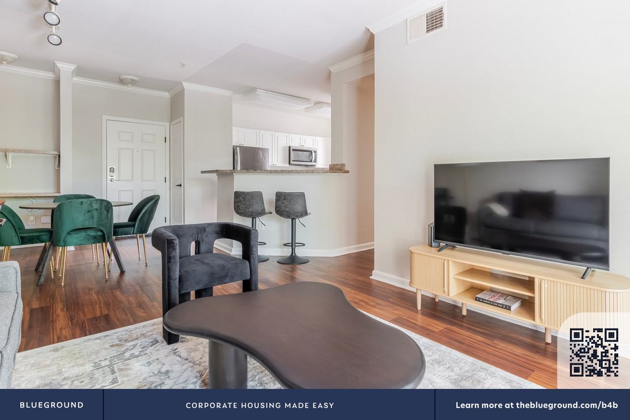 700 Agnew Road - Photo 5 of 50