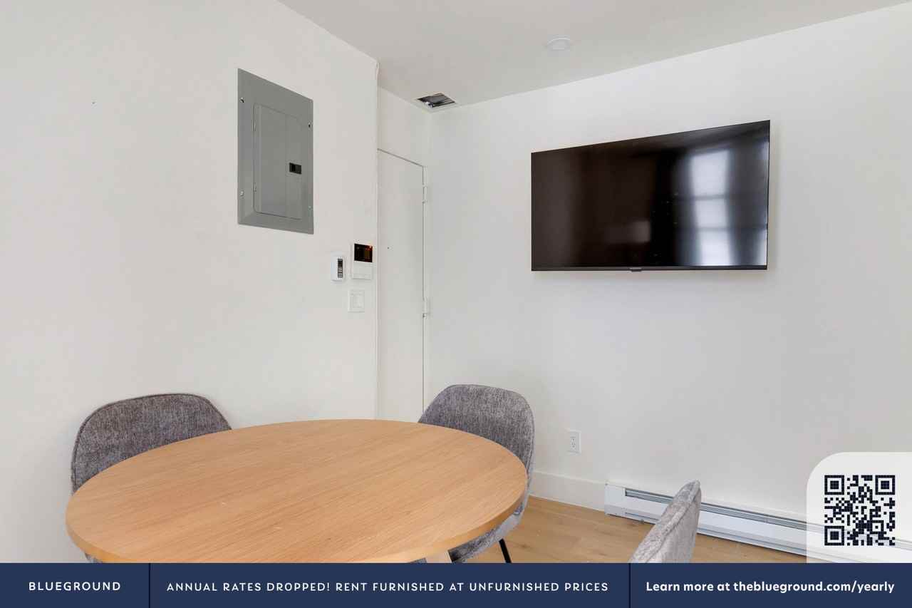 236 W 15th St #2099 - Photo 3 of 16