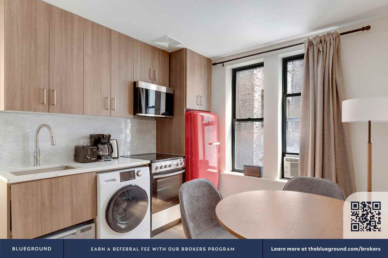 236 W 15th St #2099 - Photo 4 of 16