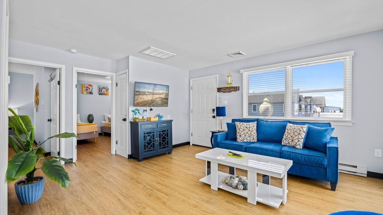 714 West Ave #1308989P - Photo 2 of 25