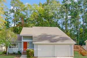 featured image of 911 Buckingham Rd