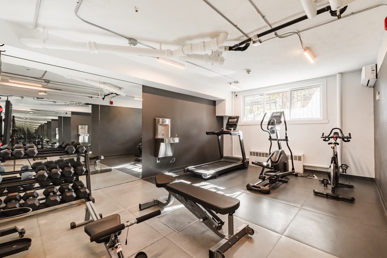 4550 WALKLEY - Photo 4 of 5