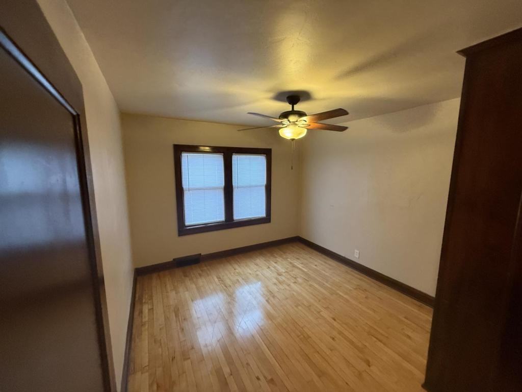 506 Howard Street - Photo 5 of 6