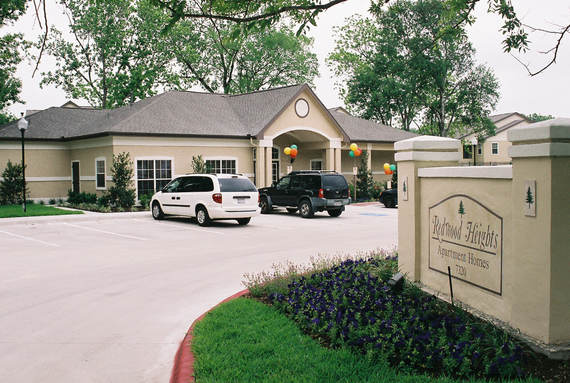 Redwood Heights - Photo 7 of 40