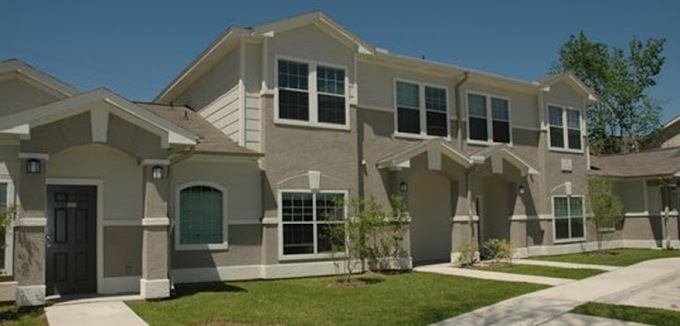 Oak Arbor Townhomes - Photo 3 of 17