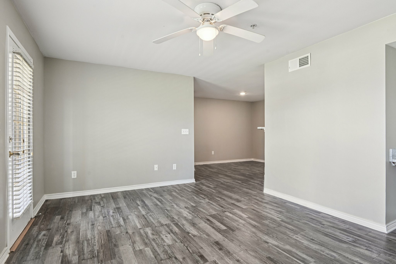 Timber Oaks Apartments - Photo 5 of 36