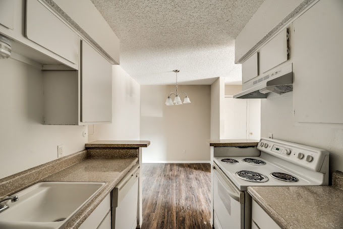 Hillside Village Apartments - Photo 4 of 30