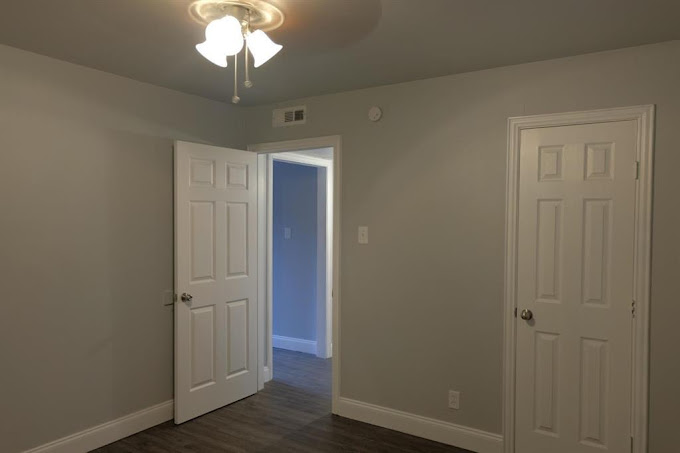 Hanover House Apartments - Photo 3 of 3