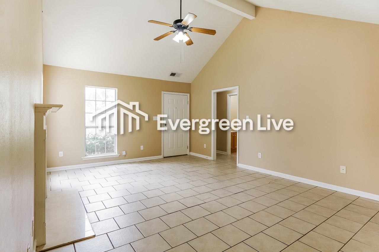 120 Carrington Lane - Photo 4 of 15