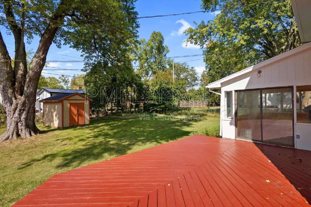 2241 Indian Trail Dr - Photo 3 of 10