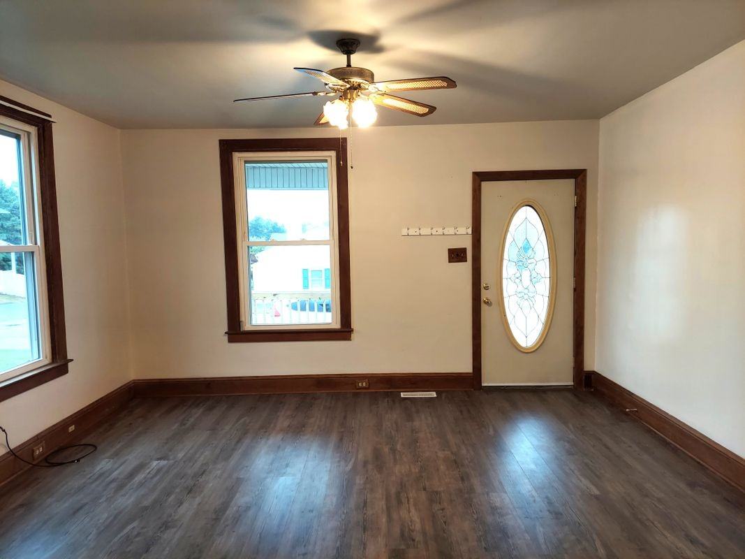 604 Wise Ave - Photo 2 of 10