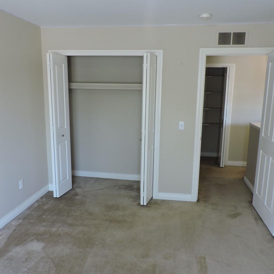 3287 E 11 Mile Rd - Photo 3 of 10