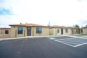 featured image of 1533 E 12th St