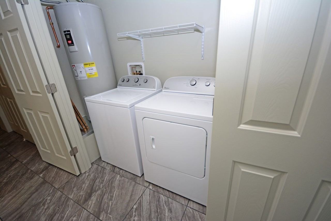 1533 E. 12th St. - Photo 6 of 39