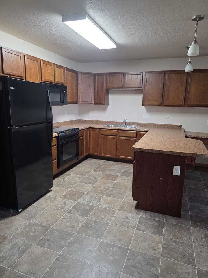 Westport Apartments - Photo 5 of 43