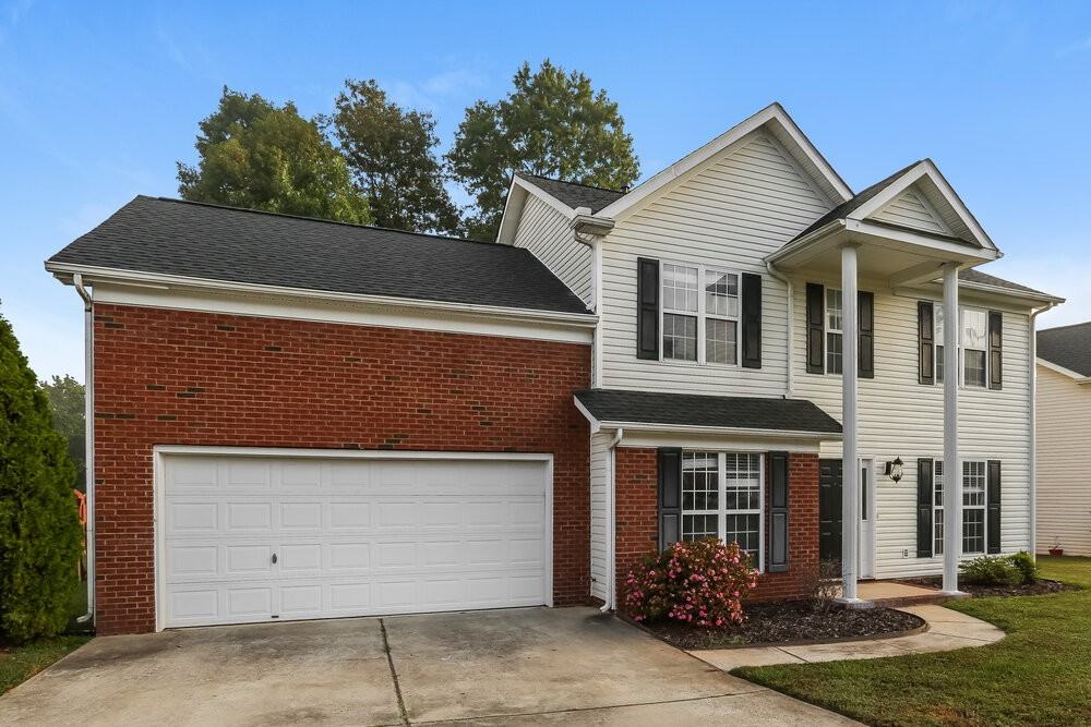 1703 Cottage Creek Rd - Photo 4 of 17